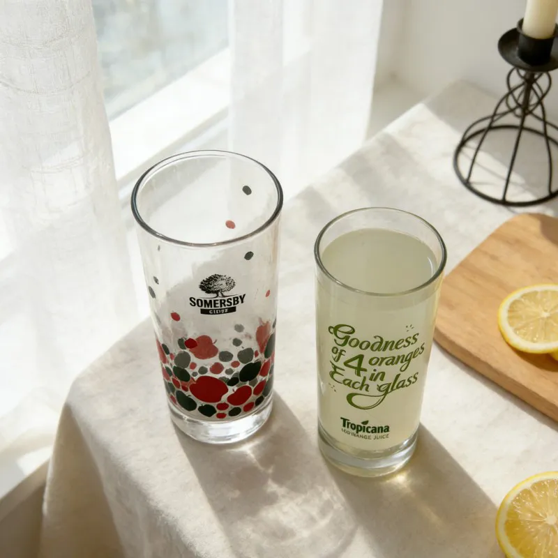 Glasbecher