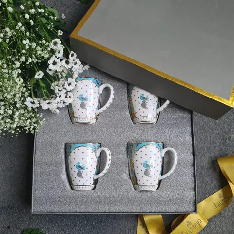 Keramiktasse als Geschenk